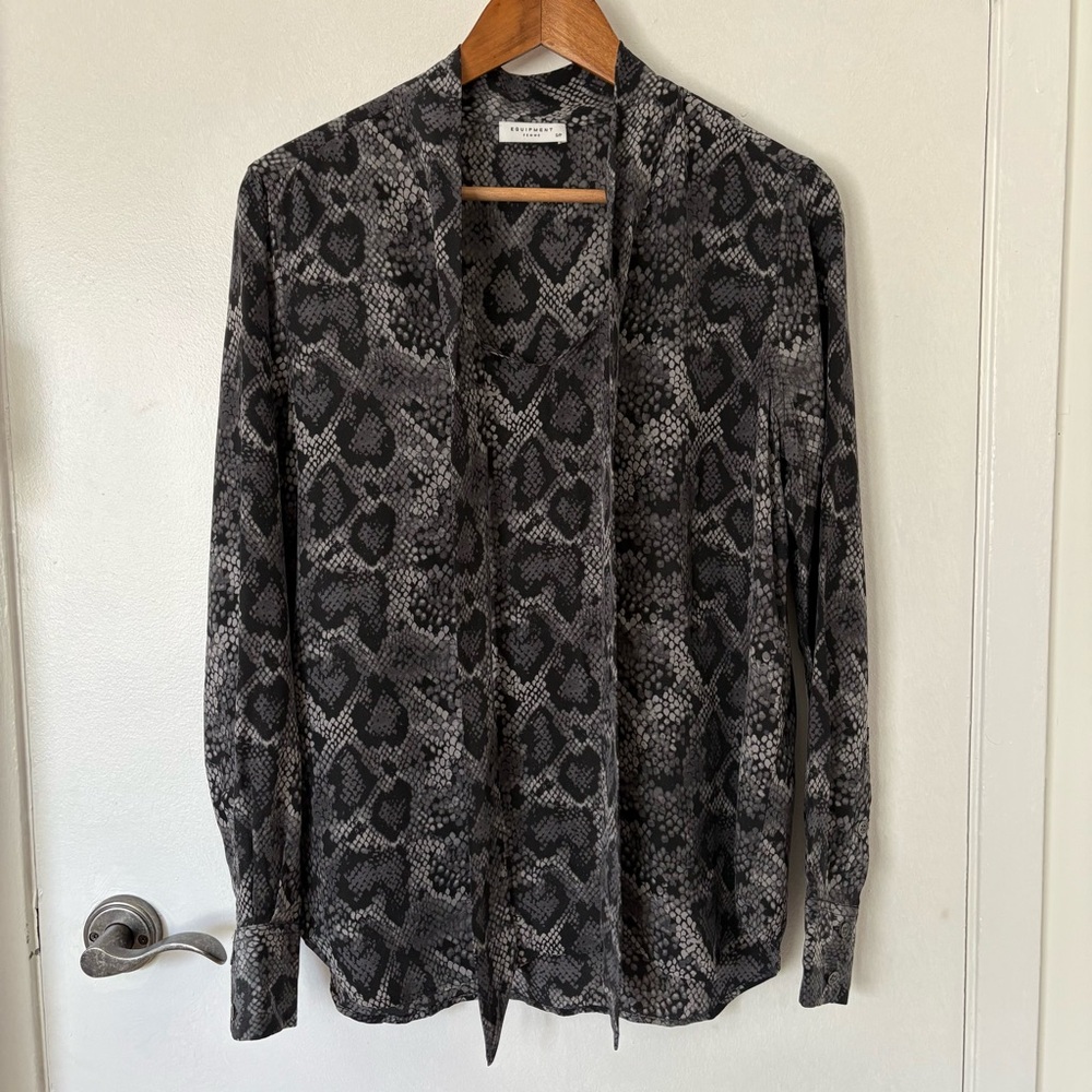 Equipment Tie Neck Blouse S